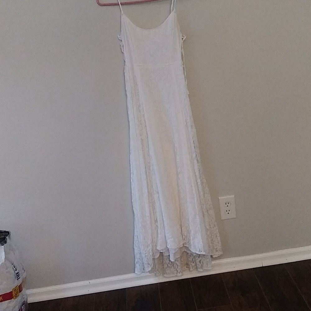 White lace dress